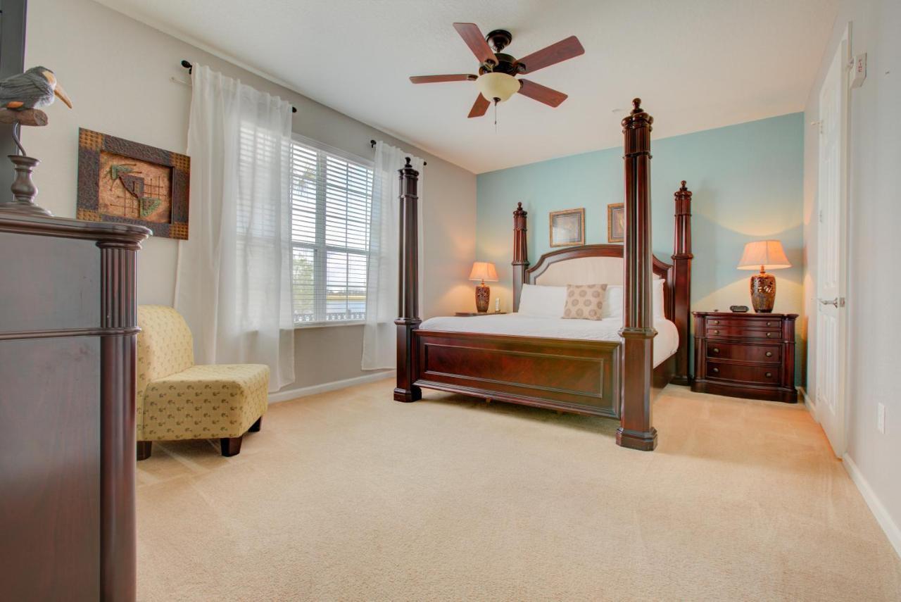 Appartement Gorgeous 1st-floor, End Unit W Lakeview