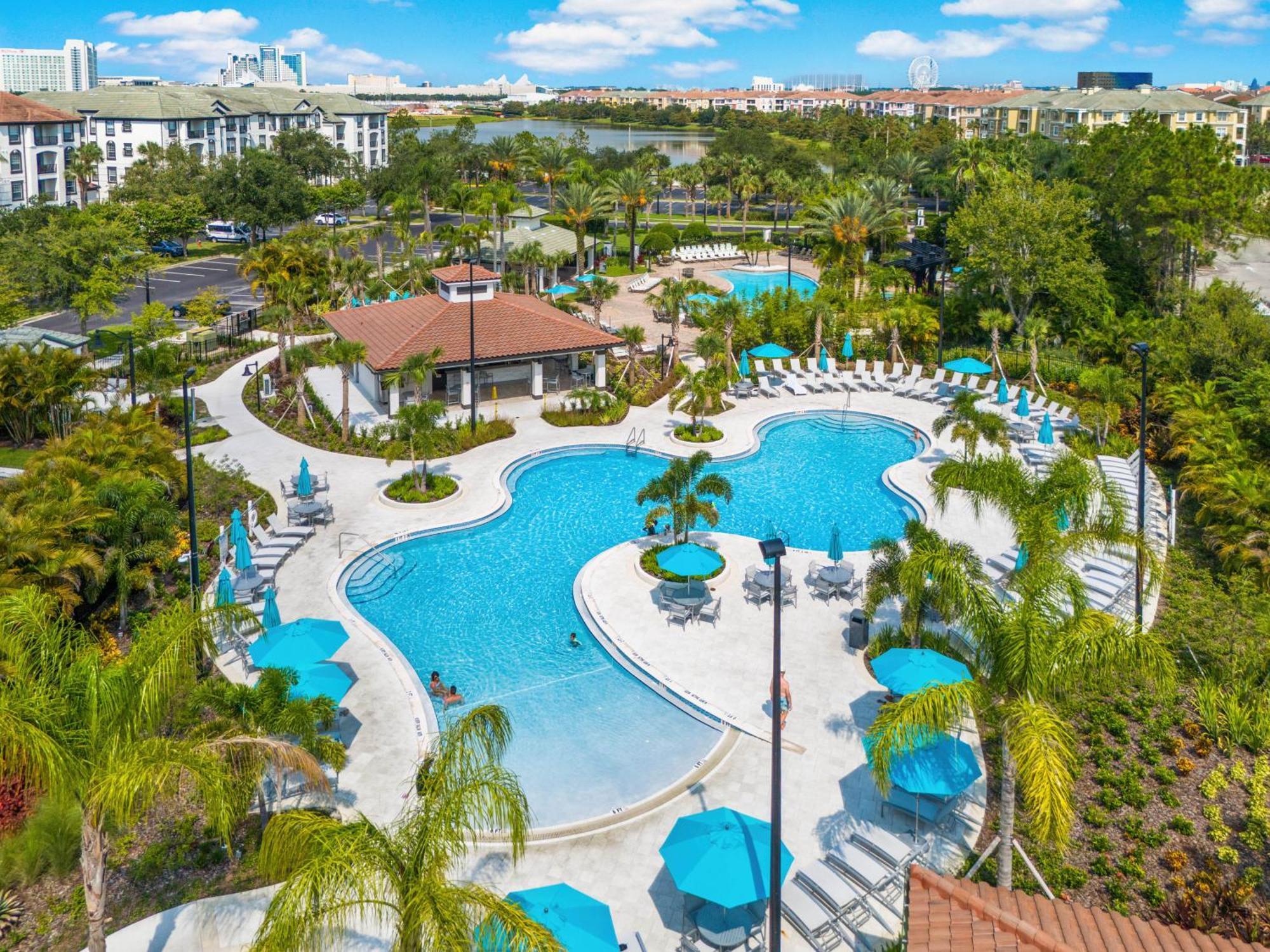 Gorgeous 1st-floor, End Unit W Lakeview Appartement Orlando
