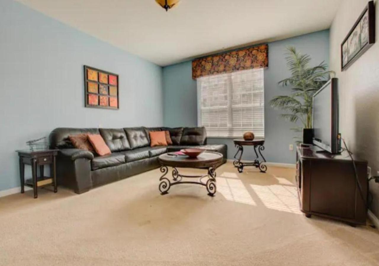Gorgeous 1st-floor, End Unit W Lakeview Appartement Orlando